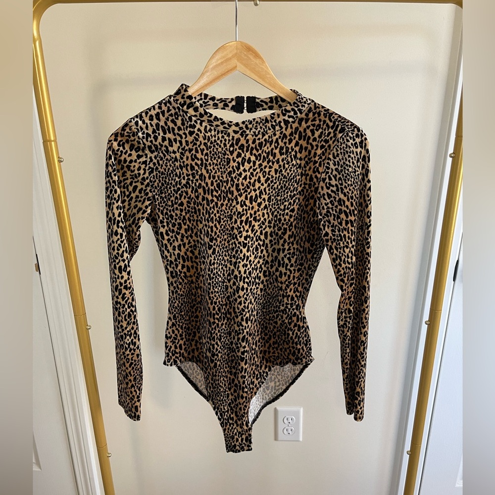 Leopard Print Velvet Bodysuit